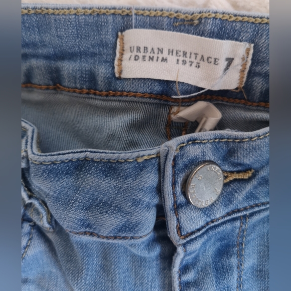Urban Heritage jeans. Size 7 - Picture 2 of 16